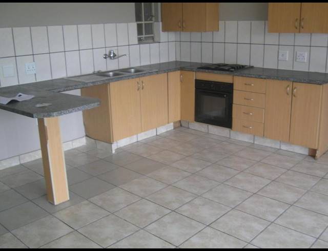 2 BEDROOM APARTMENT FOR SALE IN BRAKPAN NORTH